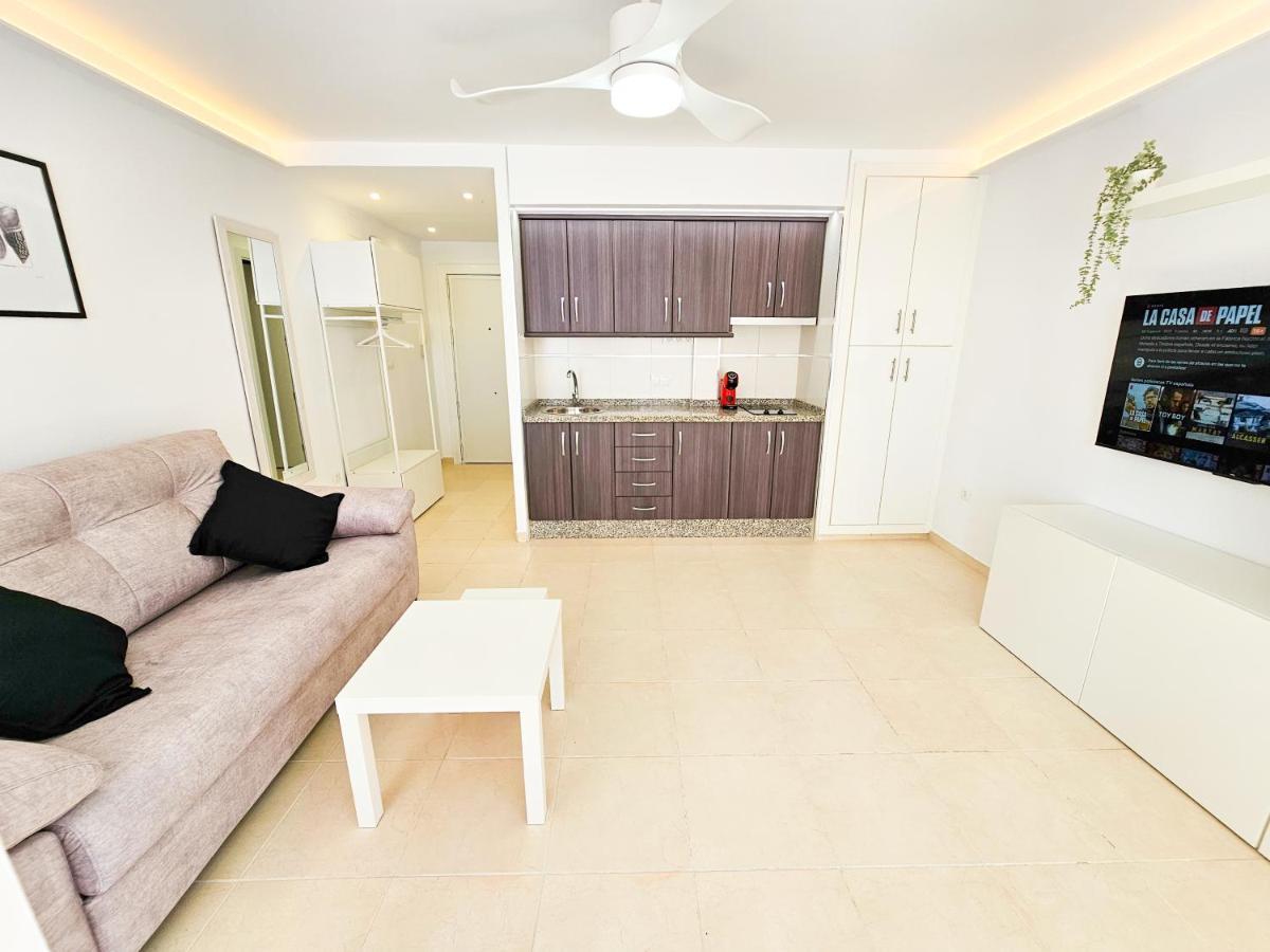 Estudio Vip Mediterraneo - Alojamientos La Torre Torre Del Mar Buitenkant foto