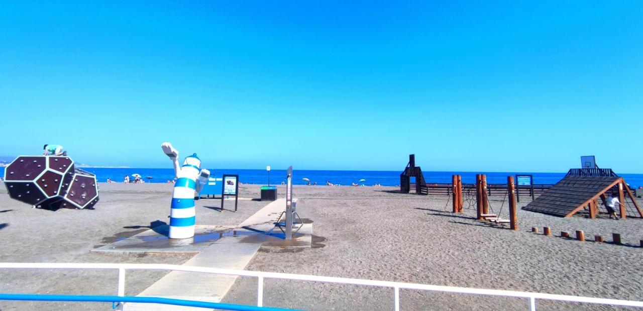 Estudio Vip Mediterraneo - Alojamientos La Torre Torre Del Mar Buitenkant foto