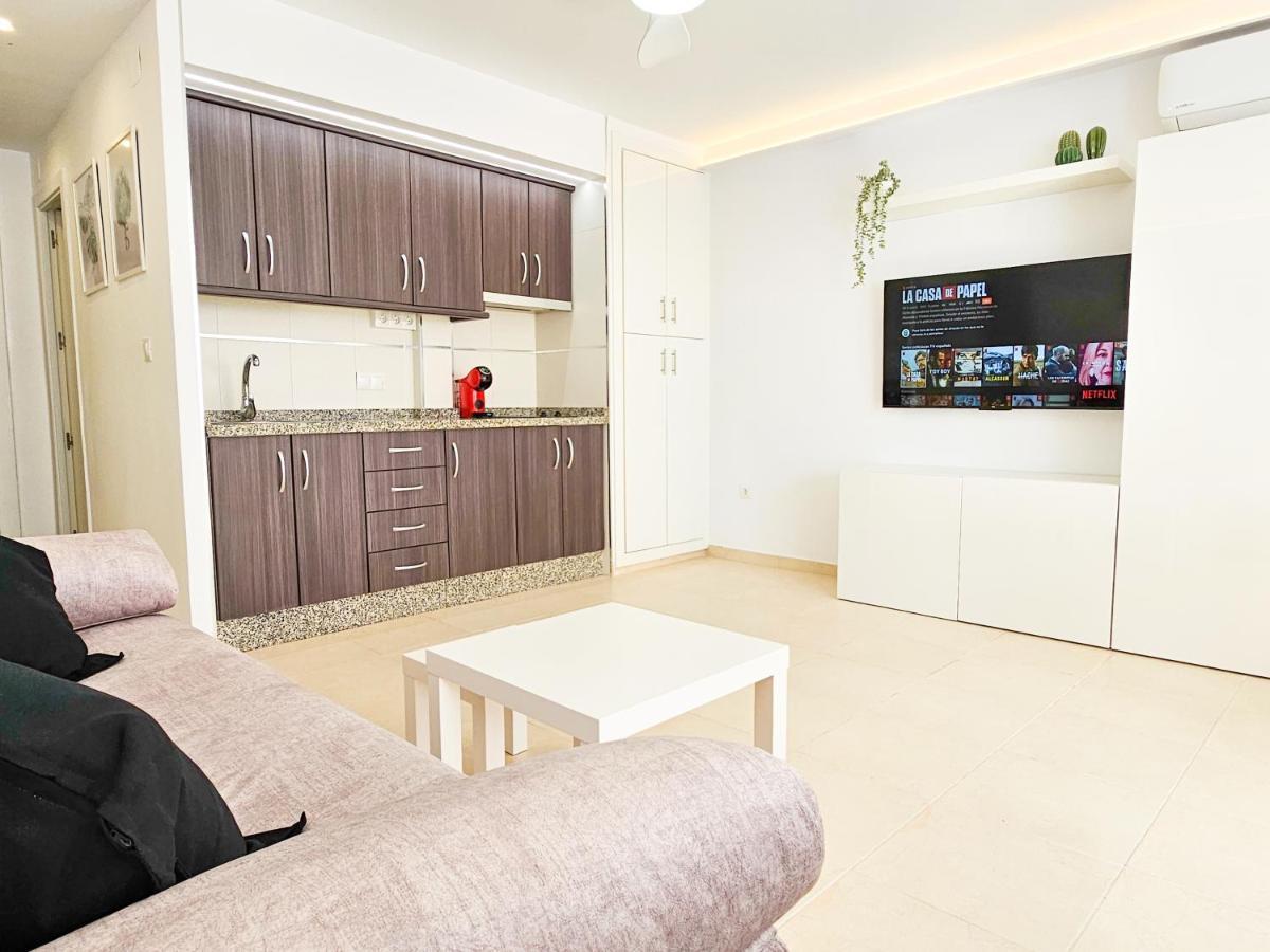 Estudio Vip Mediterraneo - Alojamientos La Torre Torre Del Mar Buitenkant foto